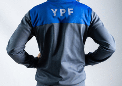 Campera en tela deportiva
